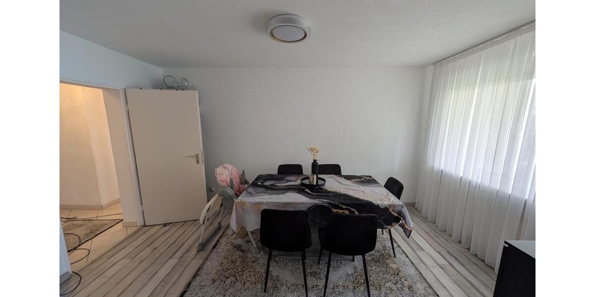 Etagenwohnung Gärtringen - 4.5 Zimmer, 93 m&sup2;, 365.000&euro; | Angebot:26089220