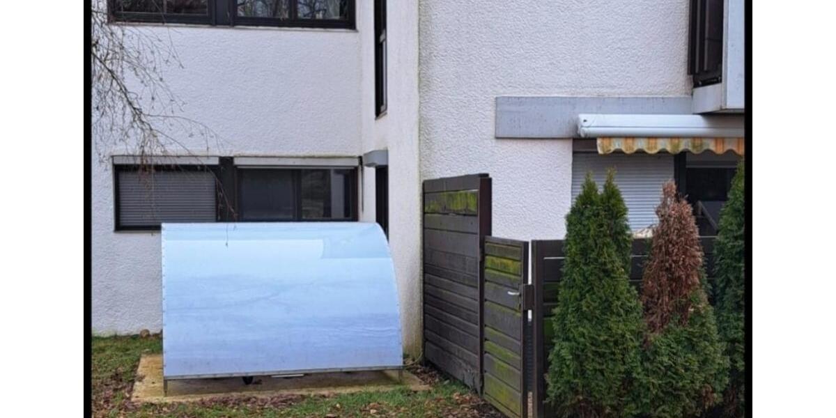 Erdgeschoßwohnung Esslingen am Neckar Brühl - 4 Zimmer, 94 m&sup2;, 440.000&euro; | Angebot:25051806