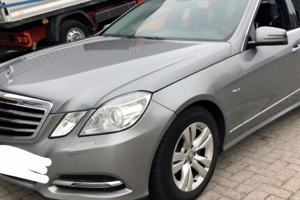 Mercedes-Benz E 220 292.000 km 7.000 &euro; Esslingen 73730