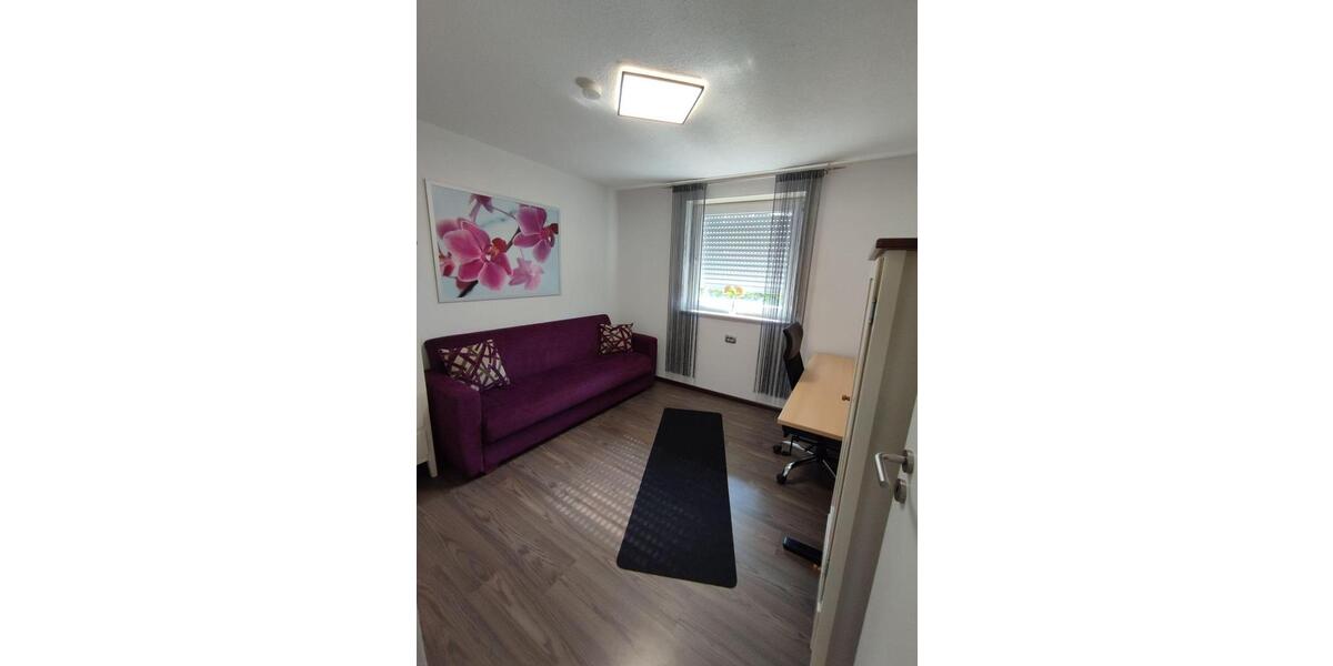Etagenwohnung Böblingen Dagersheim - 3 Zimmer, 67 m&sup2;, 733&euro; | Angebot:26048952