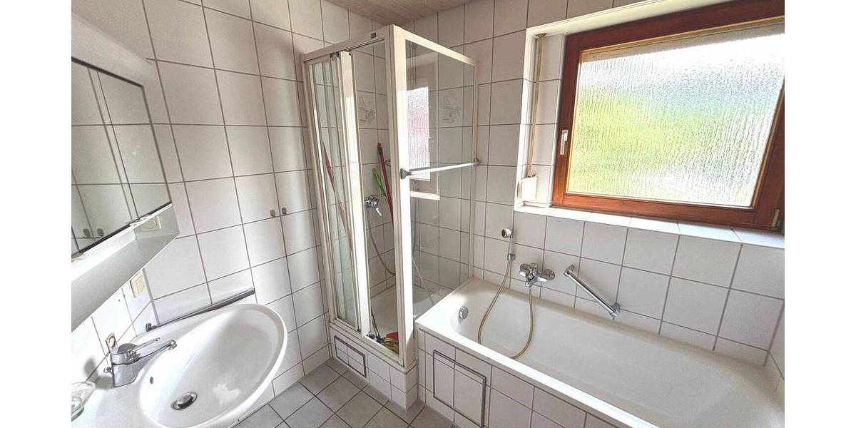 Etagenwohnung Reutlingen Gönningen - 6 Zimmer, 108 m&sup2;, 314.000&euro; | Angebot:25745081