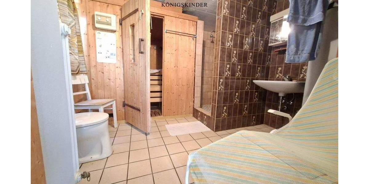 Einfamilienhaus Böblingen Dagersheim - 9 Zimmer, 200 m&sup2;, 730.000&euro; | Angebot:25671732