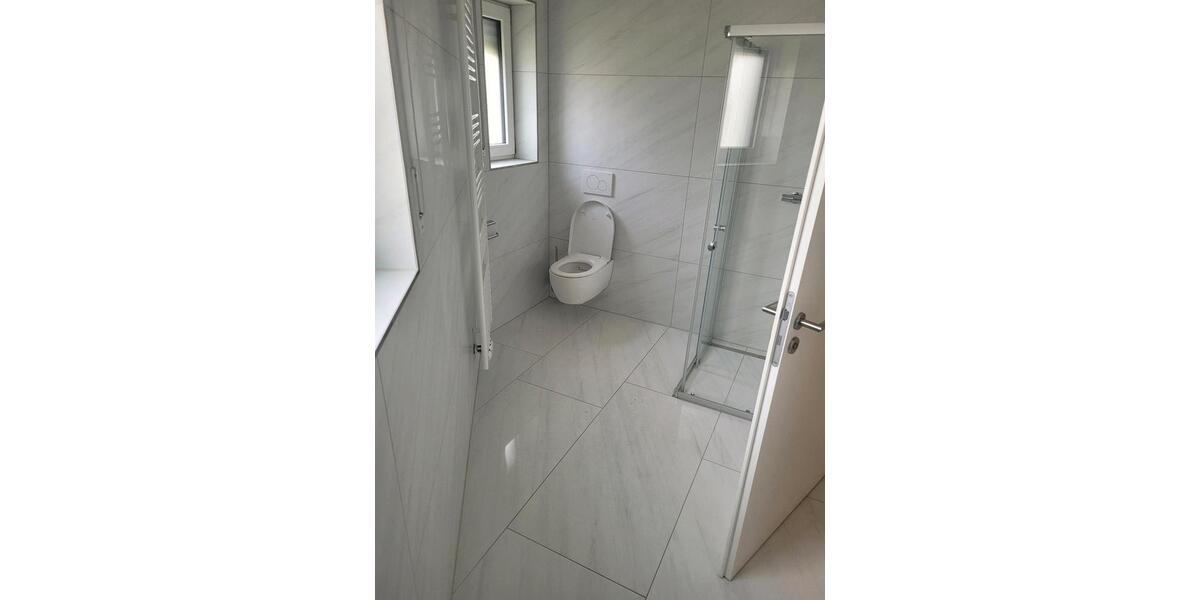 Etagenwohnung Kirchentellinsfurt - 1 Zimmer, 170 m&sup2;, 700&euro; | Angebot:25415723