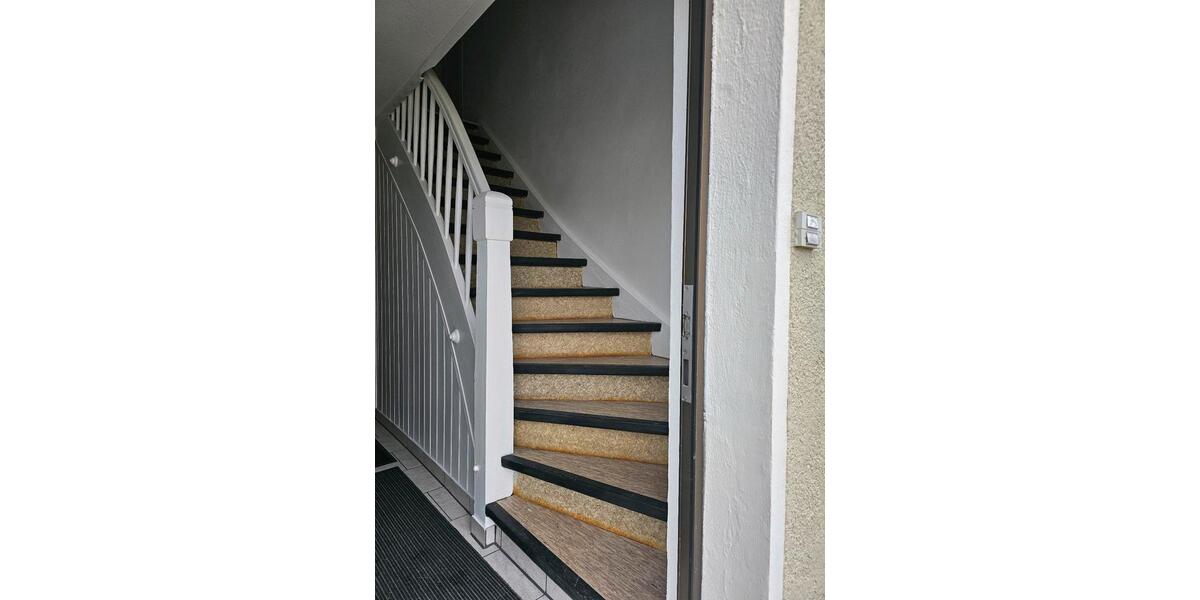 Etagenwohnung Ammerbuch - 3 Zimmer, 90 m&sup2;, 1.000&euro; | Angebot:26047554