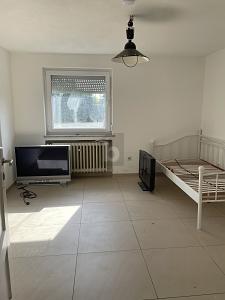 WG ÄHNLICH WOHNEN  ZENTRAL ANGEBUNDEN - Erdgeschoßwohnung Münsingen | Angebot:27111071