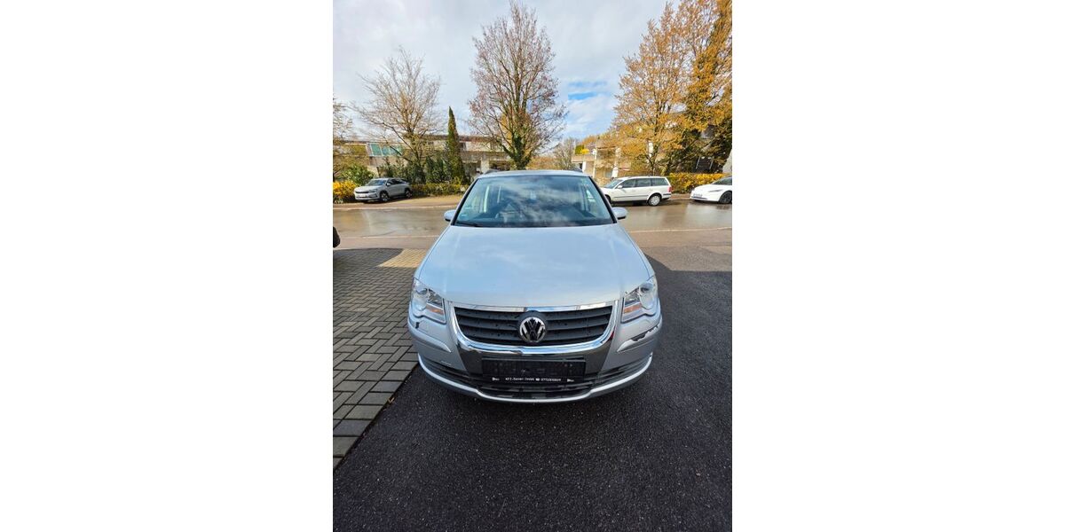 VW Touran 220.000 km 3.700 &euro; Reutlingen 72766