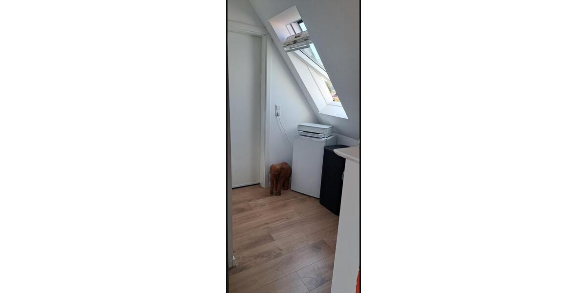 Dachgeschoßwohnung Neustetten - 3 Zimmer, 50 m&sup2;, 725&euro; | Angebot:27616392