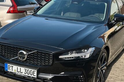Volvo S90 3.000 km 68.990 &euro; Reutlingen 72760