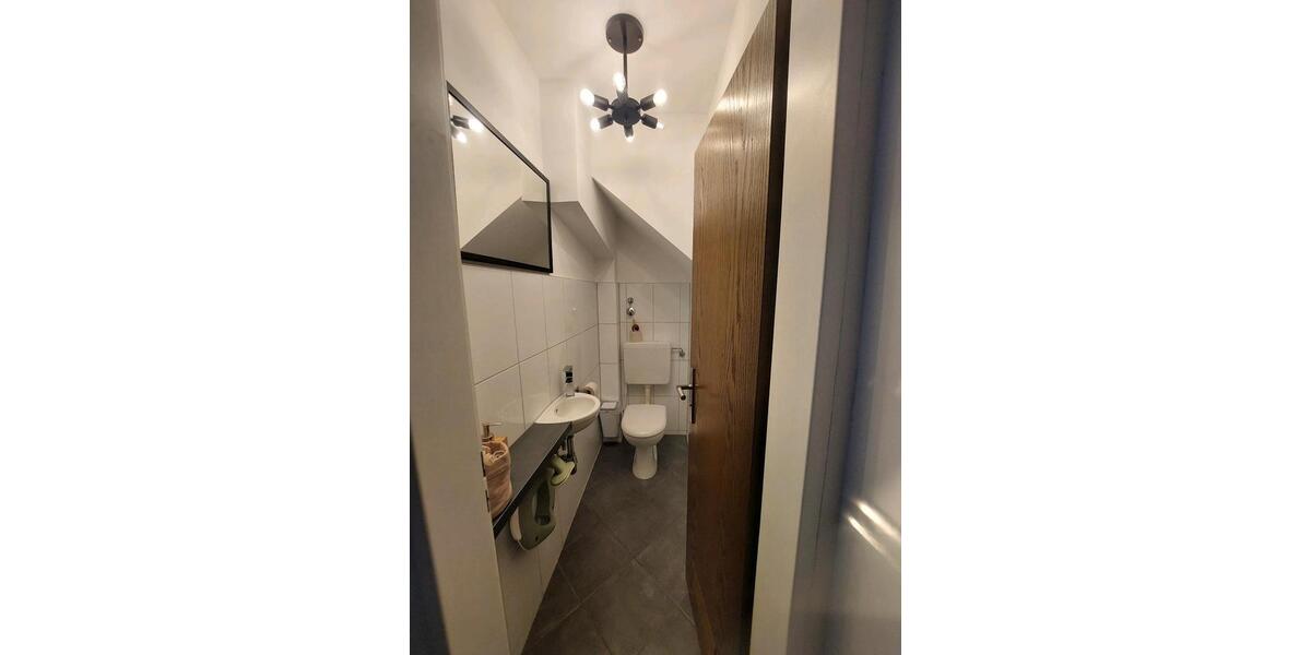 Etagenwohnung Sindelfingen Eichholz - 4.5 Zimmer, 87 m&sup2;, 1.380&euro; | Angebot:26041967
