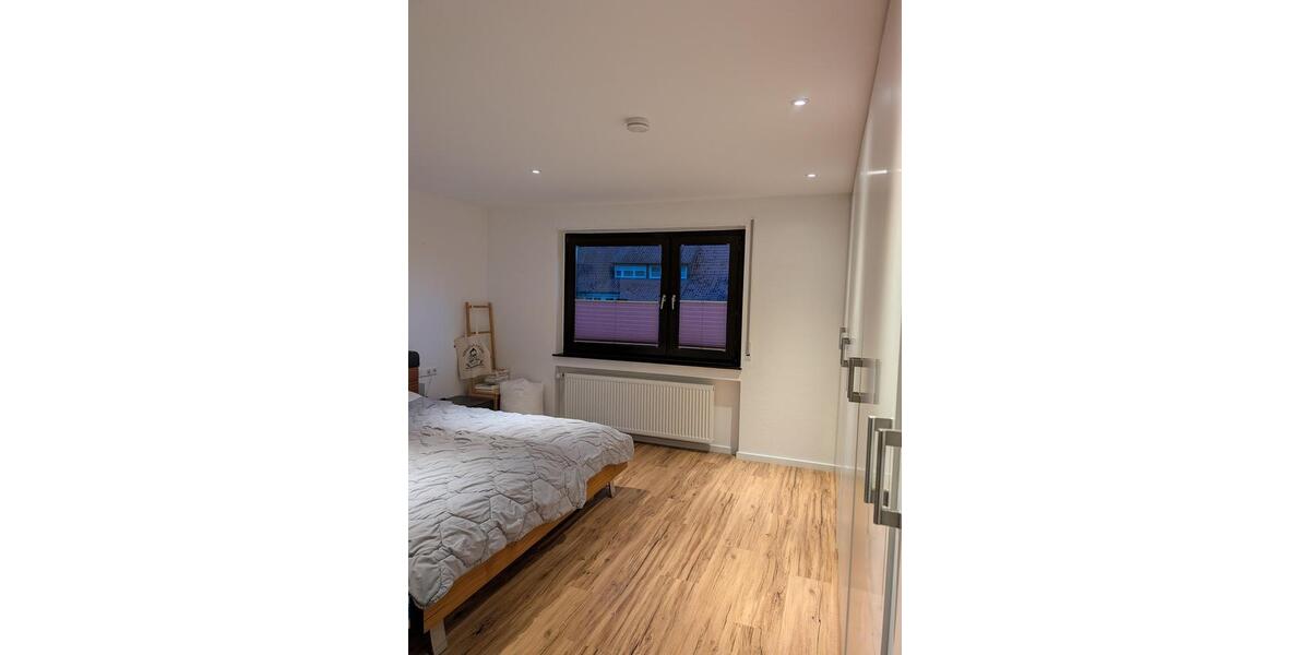 Etagenwohnung Bempflingen - 4 Zimmer, 123 m&sup2;, 1.250&euro; | Angebot:26588067