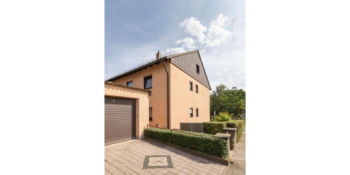 Reihenhaus Neuhausen auf den Fildern - 8 Zimmer, 160 m&sup2;, 620.000&euro; | Angebot:26679283