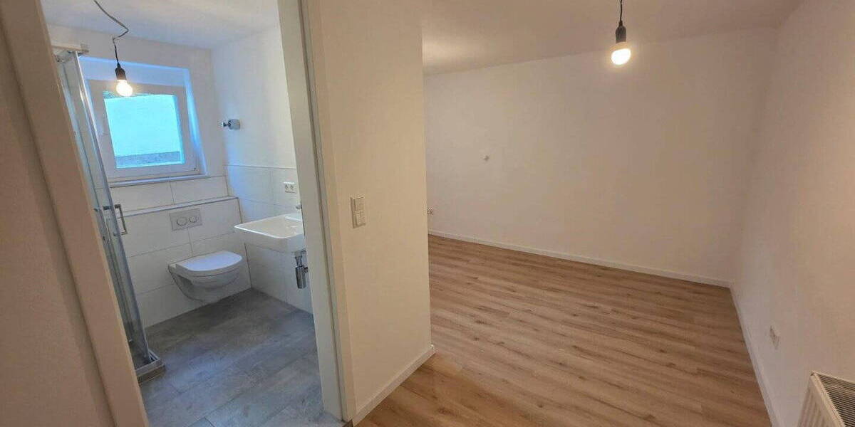 Doppelhaushälfte Nürtingen-Neckarhausen Neckarhausen - 8 Zimmer, 135 m&sup2;, 498.000&euro; | Angebot:25782132