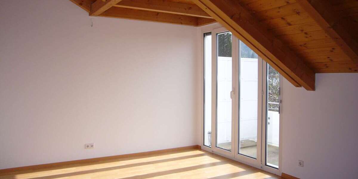 Etagenwohnung Reutlingen - 2 Zimmer, 51 m&sup2;, 780&euro; | Angebot:25975213