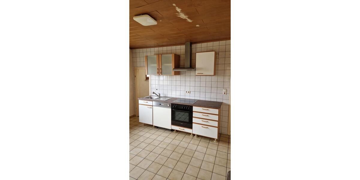 Etagenwohnung Burladingen - 3 Zimmer, 85 m&sup2;, 550&euro; | Angebot:25933485