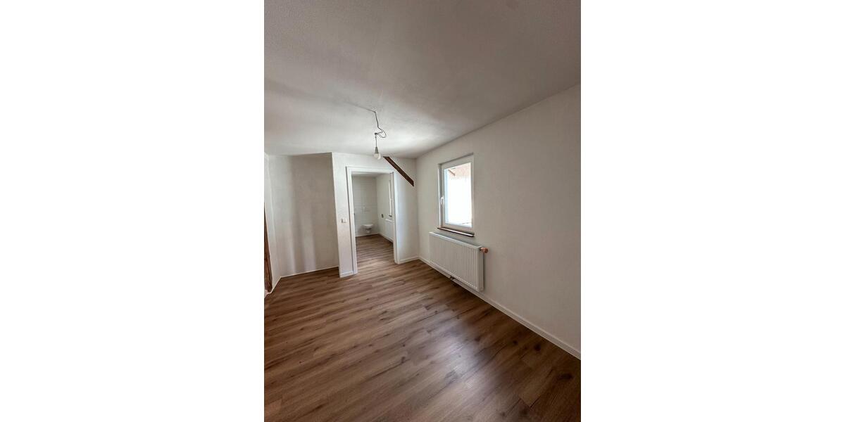 Einfamilienhaus Burladingen - 6 Zimmer, 120 m&sup2;, 1.200&euro; | Angebot:26526991