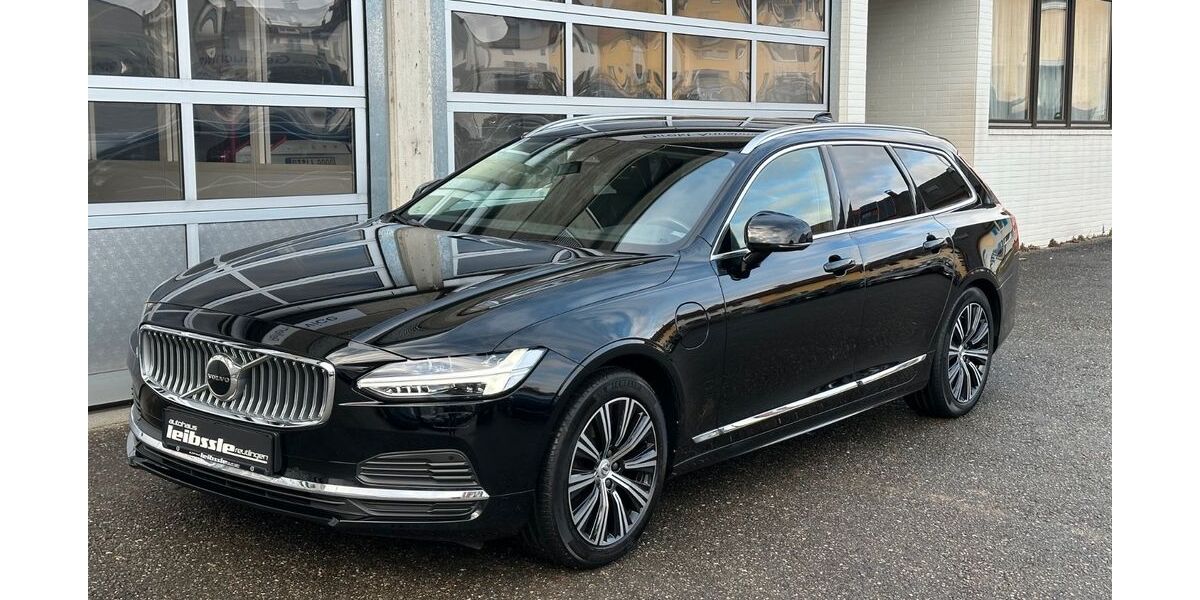 Volvo V90 73.960 km 34.390 &euro; Reutlingen 72760