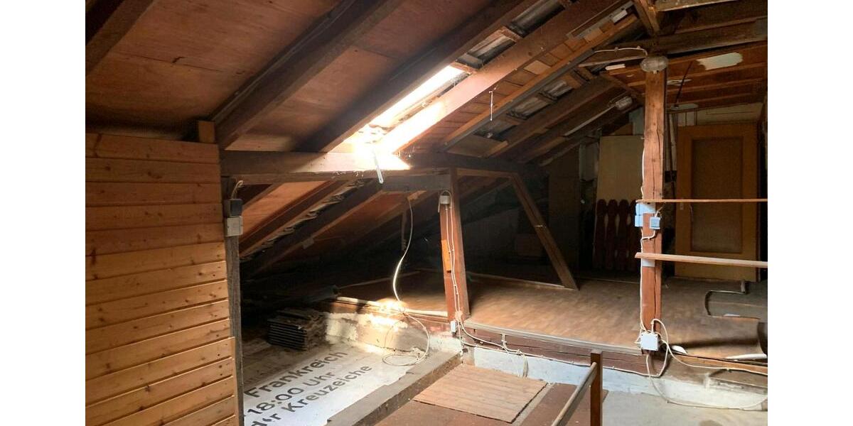 Doppelhaushälfte Rottenburg am Neckar - 4 Zimmer, 135 m&sup2;, 230.000&euro; | Angebot:26679284