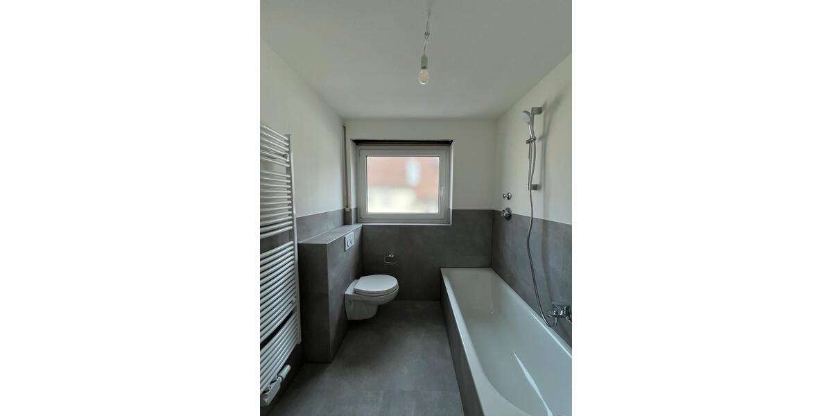 Etagenwohnung Eningen unter Achalm - 3 Zimmer, 74 m&sup2;, 1.285&euro; | Angebot:26041296