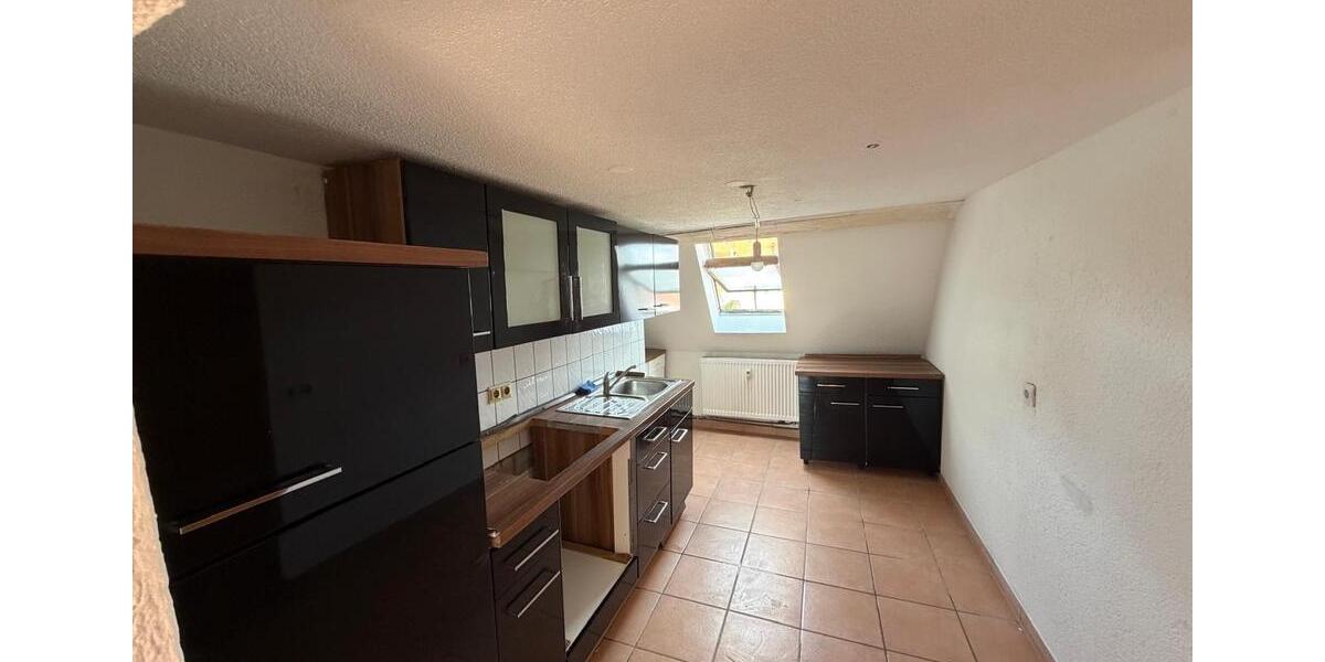 Dachgeschoßwohnung Hechingen - 4 Zimmer, 90 m&sup2;, 1.100&euro; | Angebot:27599751