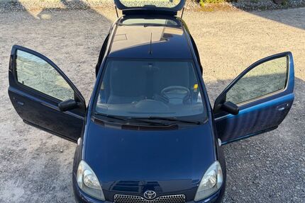 Toyota Yaris 156.539 km 2.990 &euro; Böblingen 71032