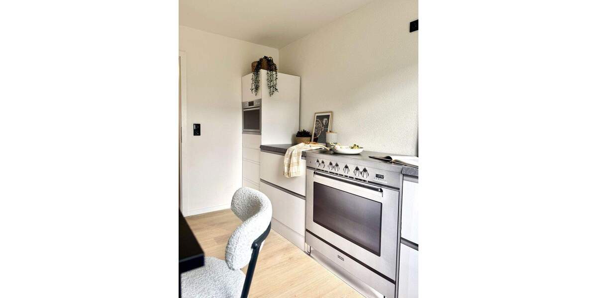 Etagenwohnung Sindelfingen Nord - 4 Zimmer, 94 m&sup2;, 420.000&euro; | Angebot:25771953