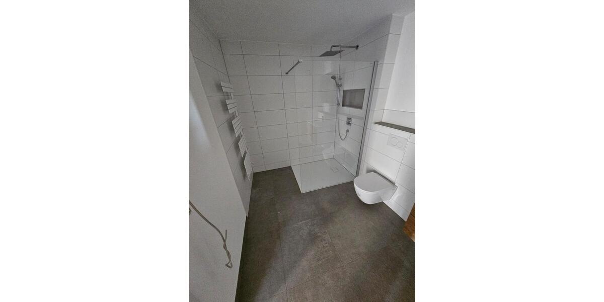 Etagenwohnung Herrenberg - 5 Zimmer, 26 m&sup2;, 700&euro; | Angebot:25990830