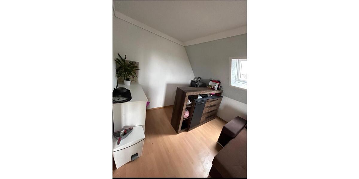 Einfamilienhaus Herrenberg - 7 Zimmer, 131 m&sup2;, 325.000&euro; | Angebot:25088886