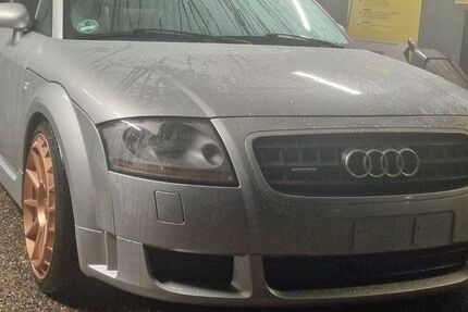 Audi TT 240.000 km 11.999 &euro; reutlingen 72770
