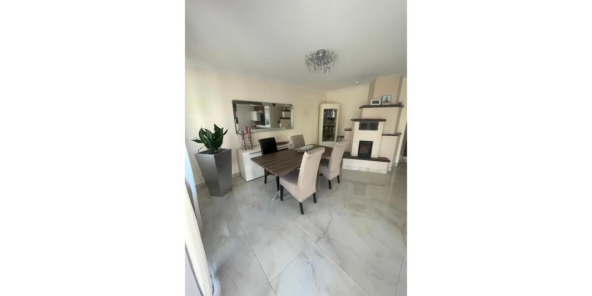 Einfamilienhaus Münsingen - 6 Zimmer, 160 m&sup2;, 2.290&euro; | Angebot:27620331