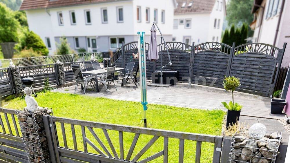 Mehrfamilienhaus, Wohnhaus Münsingen / Buttenhausen Buttenhausen - 8 Zimmer, 296 m&sup2;, 298.000&euro; | Angebot:25743276
