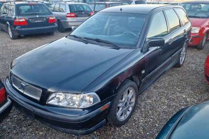 Volvo V40 174.000 km 3.333 &euro; Rangendingen 72414