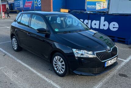 Skoda Fabia 91.000 km 8.100 &euro; Sindelfingen 71063