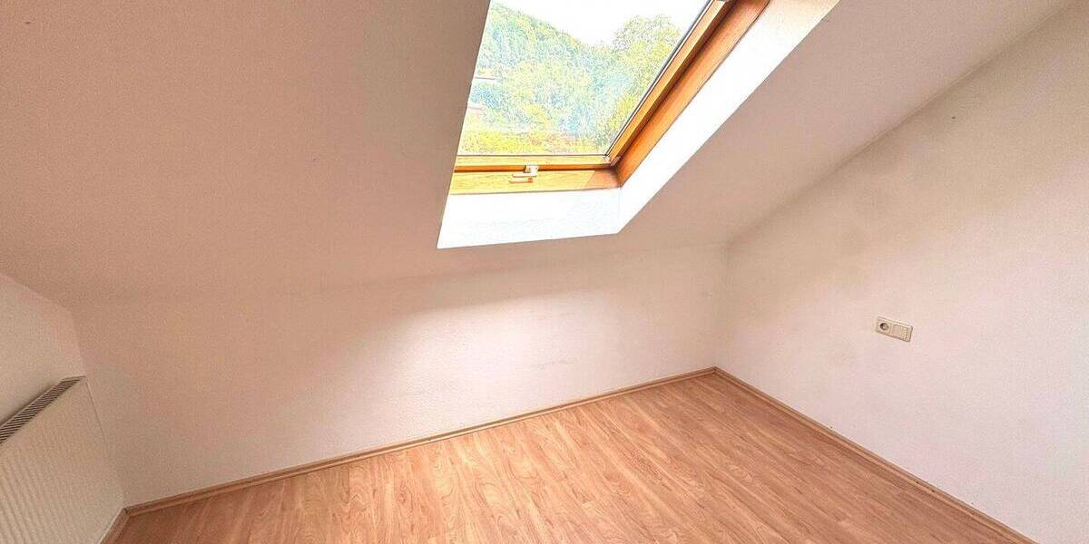 Etagenwohnung Reutlingen Gönningen - 6 Zimmer, 108 m&sup2;, 314.000&euro; | Angebot:25745081