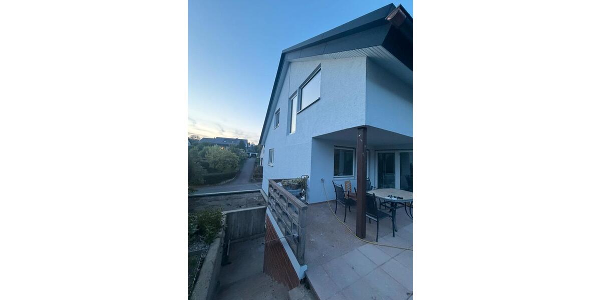 Dachgeschoßwohnung Schlaitdorf - 4 Zimmer, 107 m&sup2;, 1.500&euro; | Angebot:26486095
