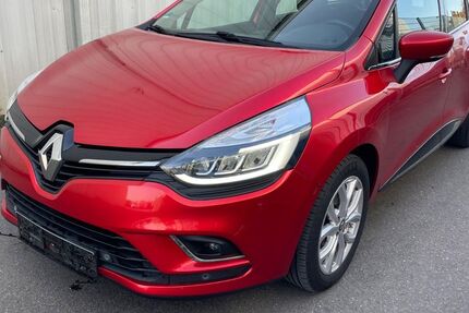 Renault Clio 142.000 km 8.990 &euro; Böblingen 71034