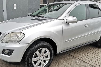 Mercedes-Benz ML 320 286.000 km 8.950 &euro; Ofterdingen 72131