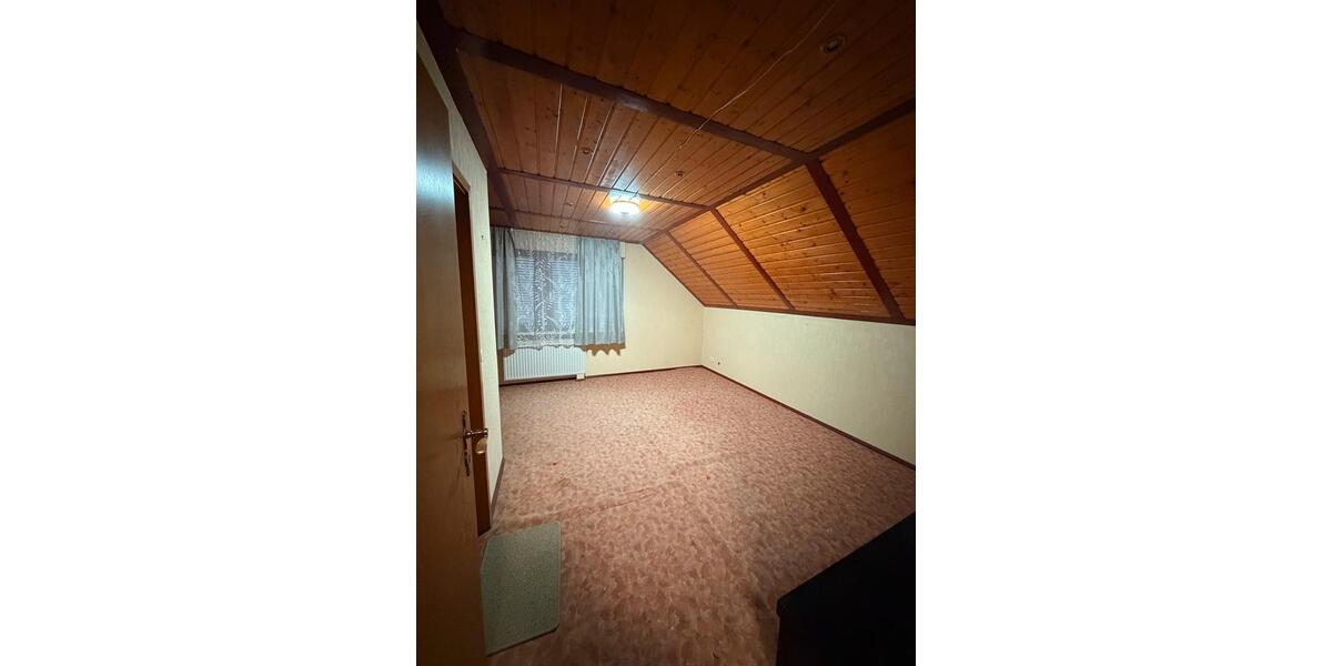 Einfamilienhaus Hohenstein - 5 Zimmer, 139 m&sup2;, 1.500&euro; | Angebot:26637819