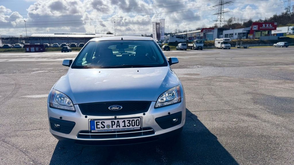 Ford Focus 133.000 km 2.999 &euro; Neckartenzlingen 72654