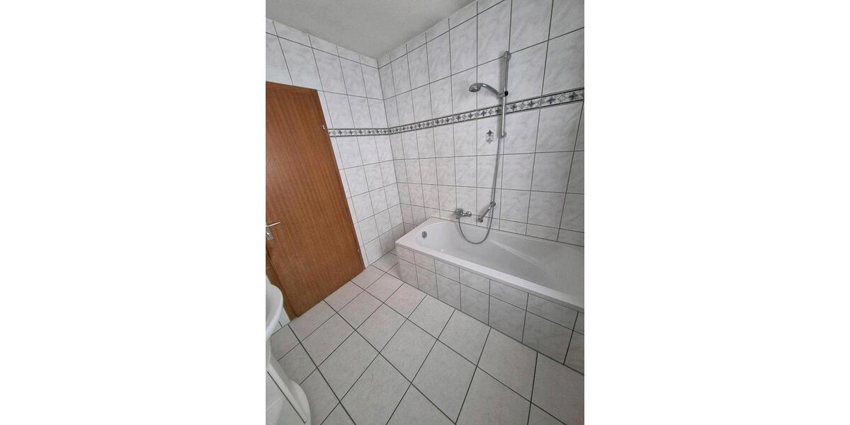 Erdgeschoßwohnung Herrenberg - 5 Zimmer, 117 m&sup2;, 1.400&euro; | Angebot:25941985