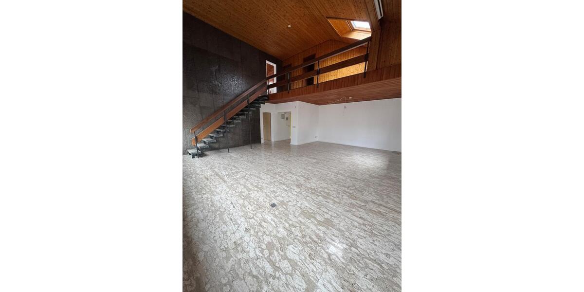 Maisonettenwohnung Böblingen Dagersheim - 5.5 Zimmer, 160 m&sup2;, 1.900&euro; | Angebot:25754375