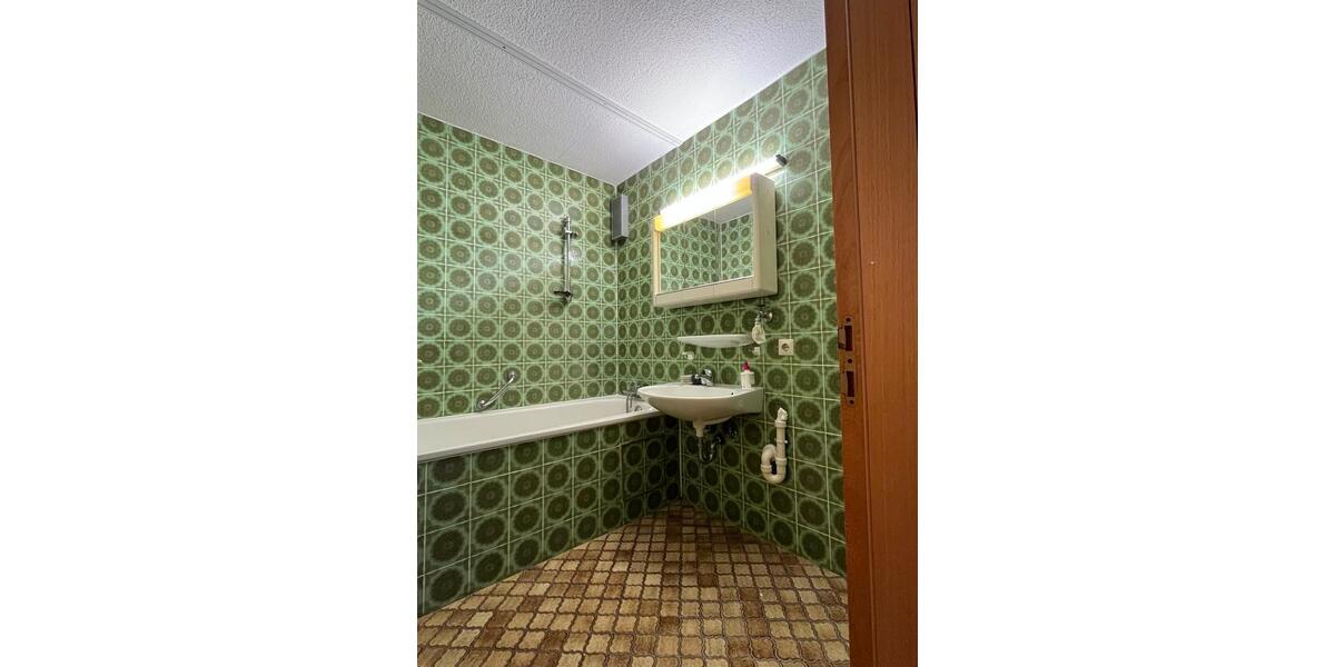 Etagenwohnung Kirchheim unter Teck - 3 Zimmer, 83 m&sup2;, 260.000&euro; | Angebot:26960114