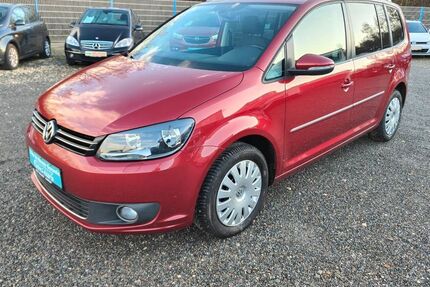 VW Touran 136.000 km 9.990 &euro; Reutlingen 72766