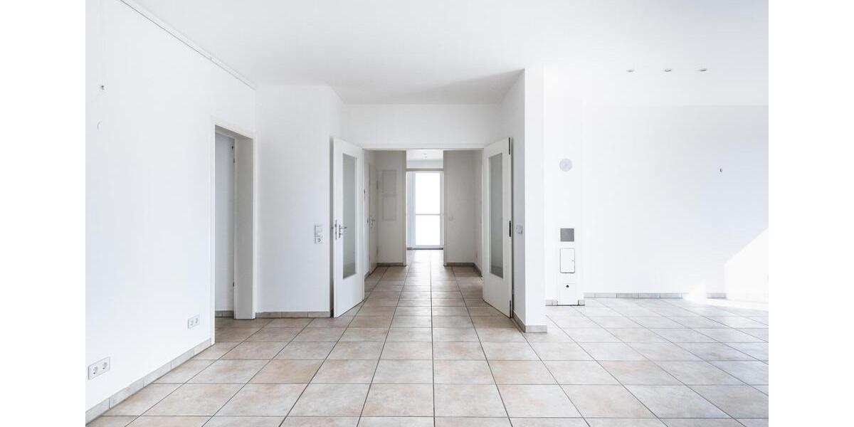 Etagenwohnung Tübingen Schönblick / Winkelwiese - 5.5 Zimmer, 149 m&sup2;, 2.000&euro; | Angebot:26024043