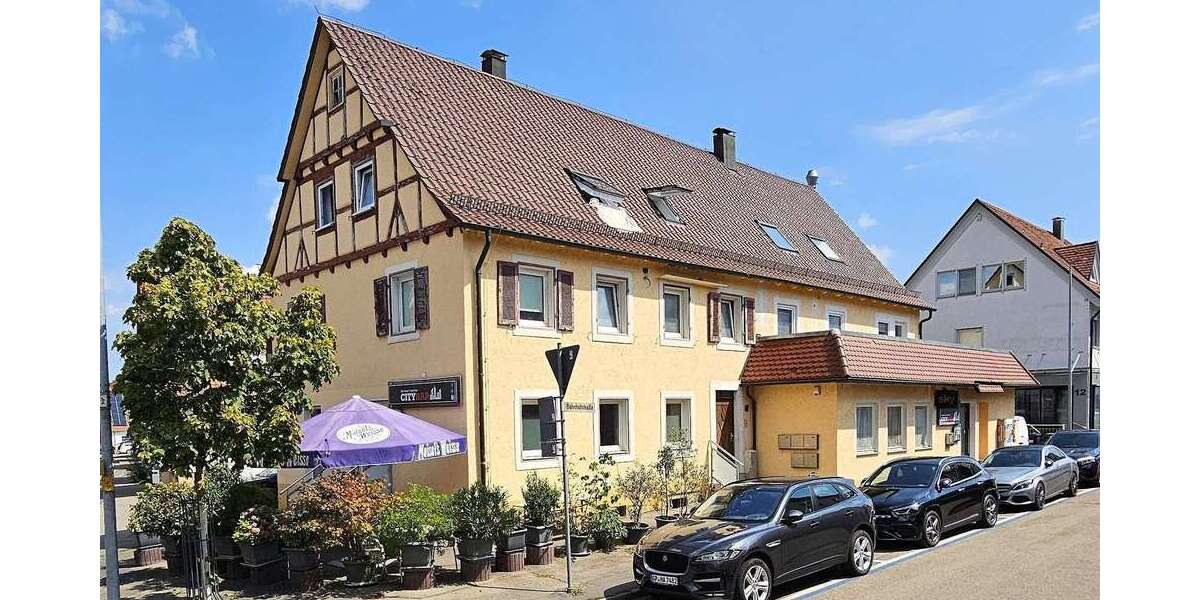 3 Zi. Dachgeschosswohnung mit zusätzlich ca. 30m² Bühnengrundfl. Galerie- od. Maisonette-Potenzial - Dachgeschoßwohnung Weilheim an der Teck | Angebot:27532418