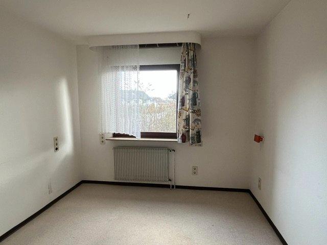 Einfamilienhaus Herrenberg - 3.5 Zimmer, 240 m&sup2;, 576.000&euro; | Angebot:26987397