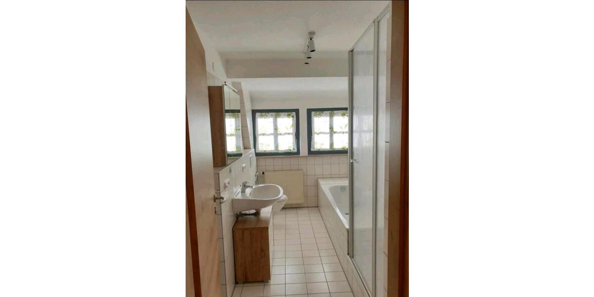 Dachgeschoßwohnung Rottenburg am Neckar - 2 Zimmer, 65 m&sup2;, 280.000&euro; | Angebot:26267120