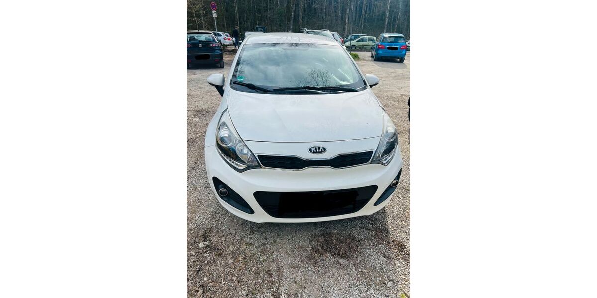 Kia Rio 156.500 km 6.490 &euro; Sindelfingen 71063