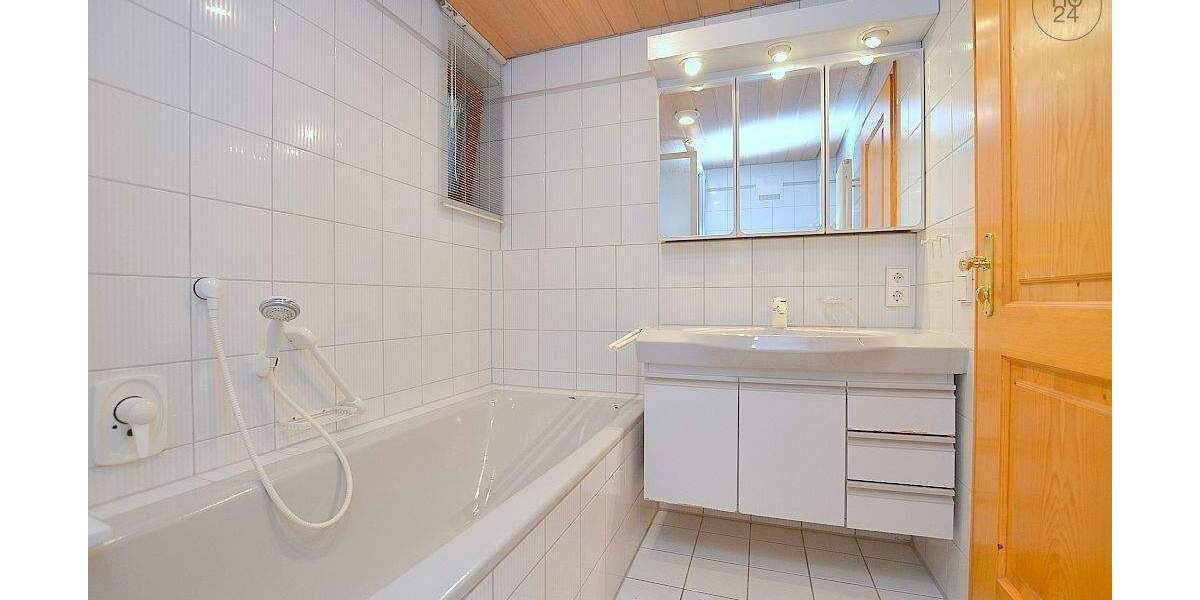Etagenwohnung Filderstadt Bonlanden - 2 Zimmer, 75 m&sup2;, 1.590&euro; | Angebot:25698680