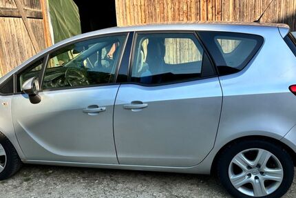 Opel Meriva 117.200 km 5.600 &euro; Münsingen 72525