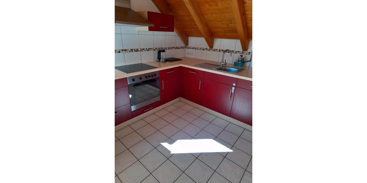 Dachgeschoßwohnung St. Johann - 3 Zimmer, 78 m&sup2;, 900&euro; | Angebot:25809962